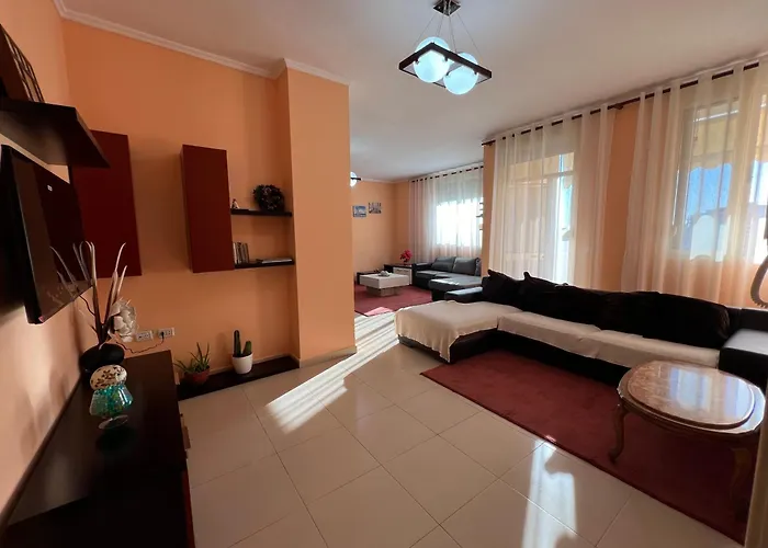 Elbasan Center Family Apartment N.42
