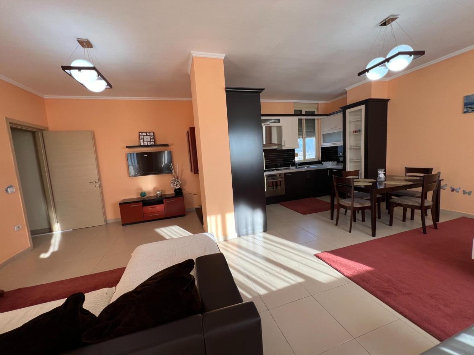 Apartment Center Family N.42