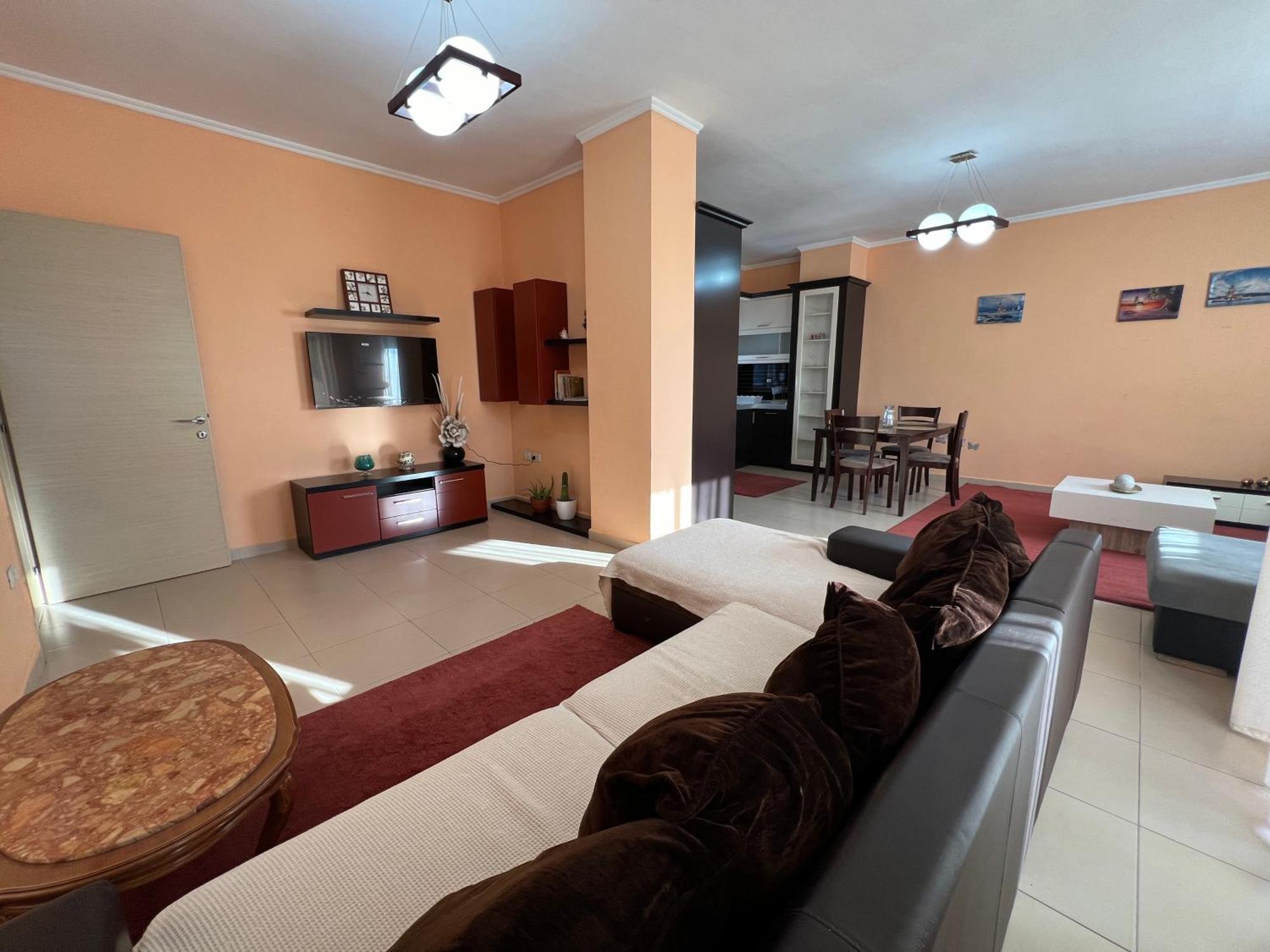 Center Family N.42 * Elbasan