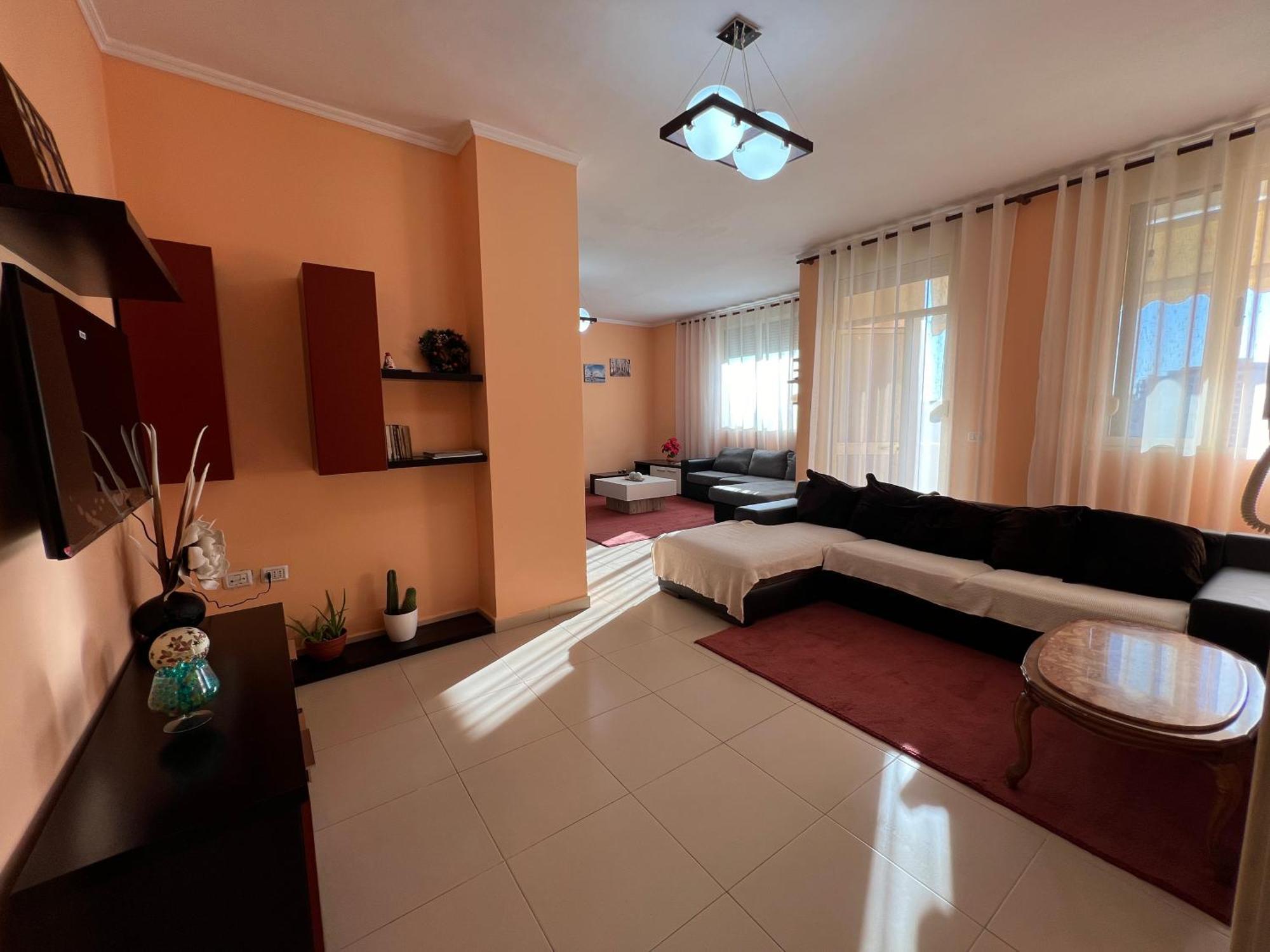 Center Family N.42 Apartment Elbasan